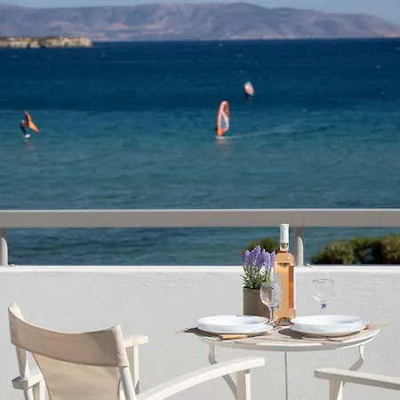 Seample Chrisi Akti (Paros)