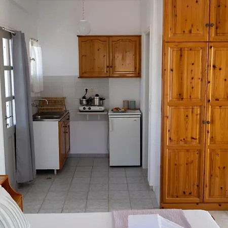 Seample 3* Chrisi Akti (Paros)