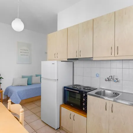 Seample Хриси-Акти