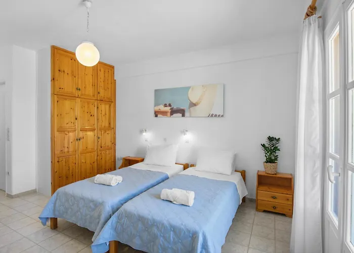 Seample 3* Chrisi Akti (Paros)